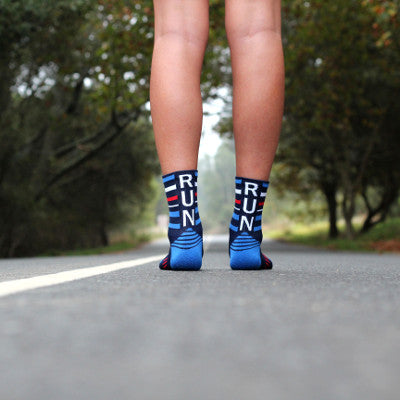 Navy Stripes RUN Socks4 | Versus Socks