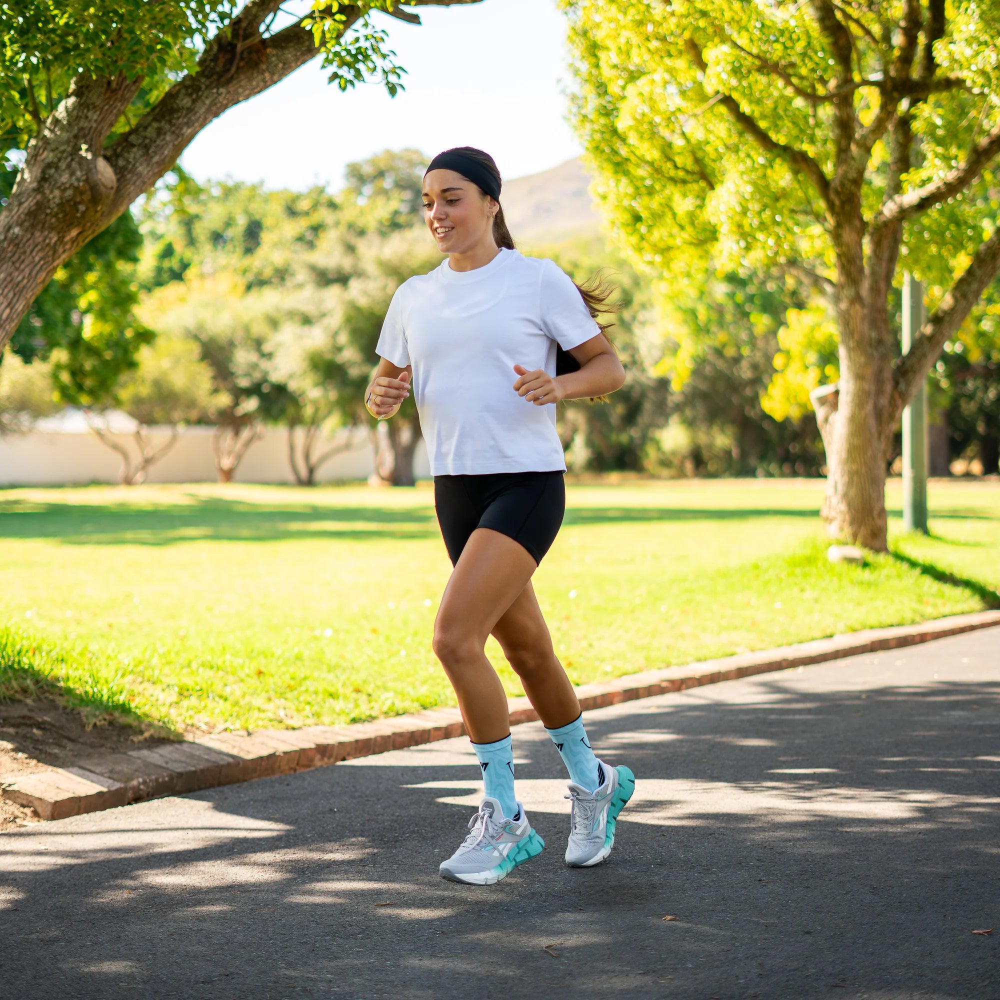 Bubblegum Smile Active Crew Socks